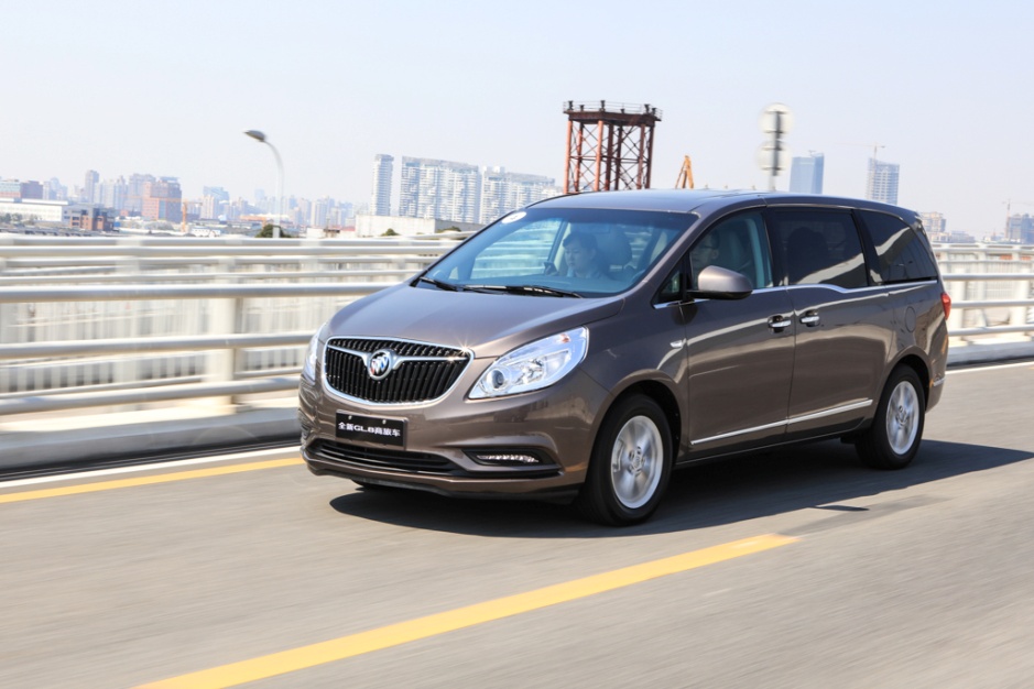 别克gl8商旅和es区别,别克gl8商旅尊贵型2.0t