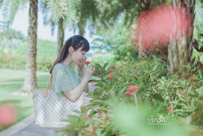 呼吸三亚新鲜空气~逃脱女儿牵拌