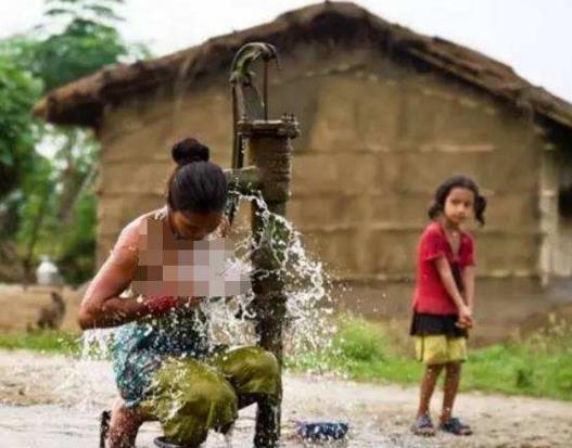 揭秘农村洗澡条件简陋，容易发生惨剧