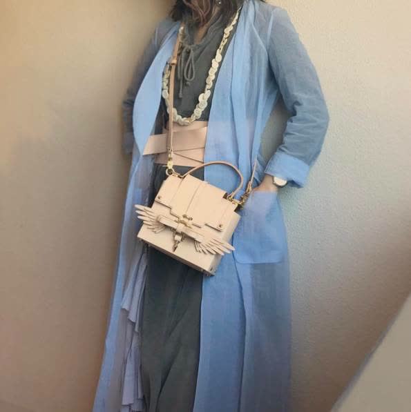 刘雯polo衫蝴蝶结,刘雯的时尚穿搭推荐