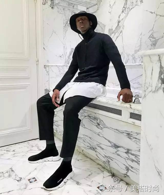 杨幂宋茜小白鞋,杨幂宋茜都爱穿的单品