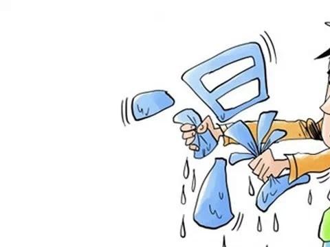 18岁女人出汗粘粘的怎么回事,18岁女孩容易出汗什么原因