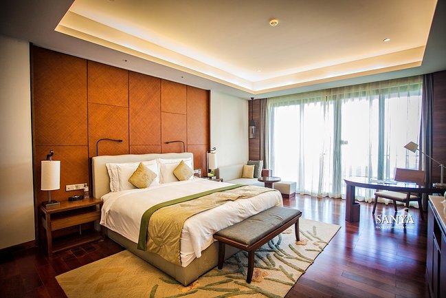 呼吸三亚新鲜空气~逃脱女儿牵拌