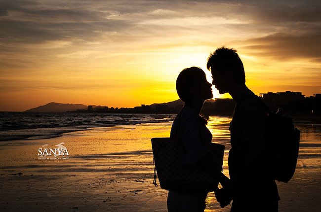 呼吸三亚新鲜空气~逃脱女儿牵拌