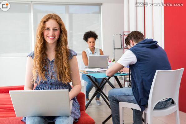 男装销售顾客说太贵了,门店销售几个技巧