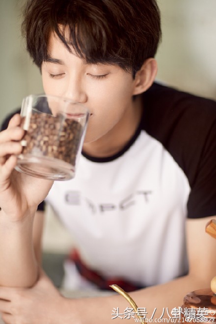 吴磊的睫毛,吴磊睫毛