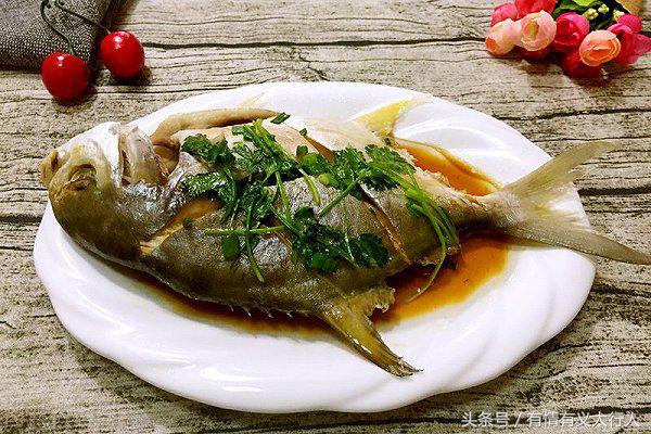 清蒸金鲳鱼潮汕做法,清蒸金鲳鱼教学视频