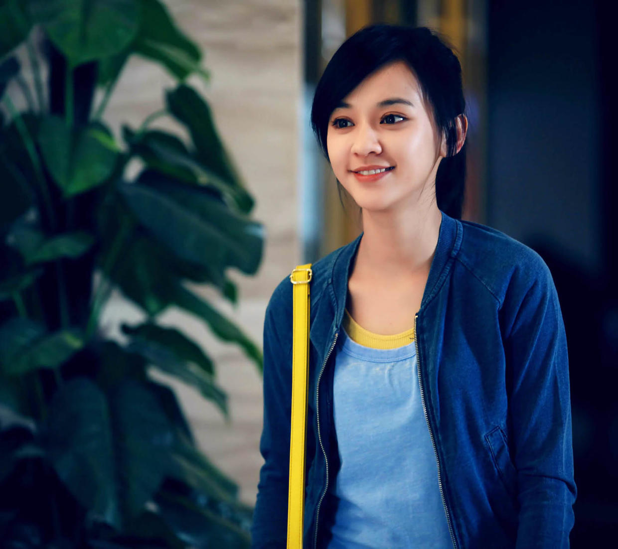 江一燕端庄优雅轻松驾驭各种风格,江一燕和舒淇照片