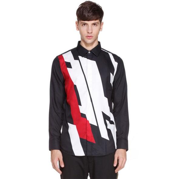 不对称打碎常规，用拼色玩创意