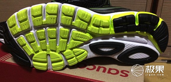 你从不关注的鞋底花纹，却成了乔丹科比封神的“秘密”