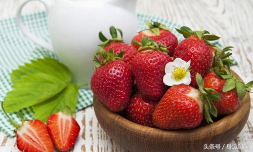 吃草莓的时节哪些草莓不能吃,四季草莓好吃还是奶油草莓好吃