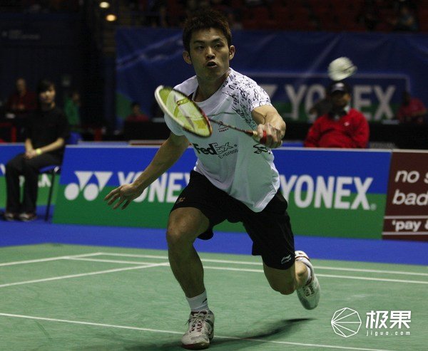 你从不关注的鞋底花纹，却成了乔丹科比封神的“秘密”