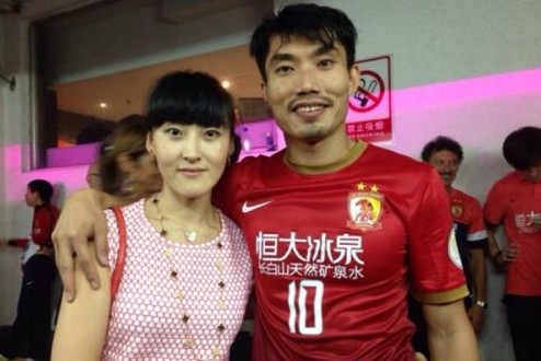 国足太太团女友,武磊有多爱国足