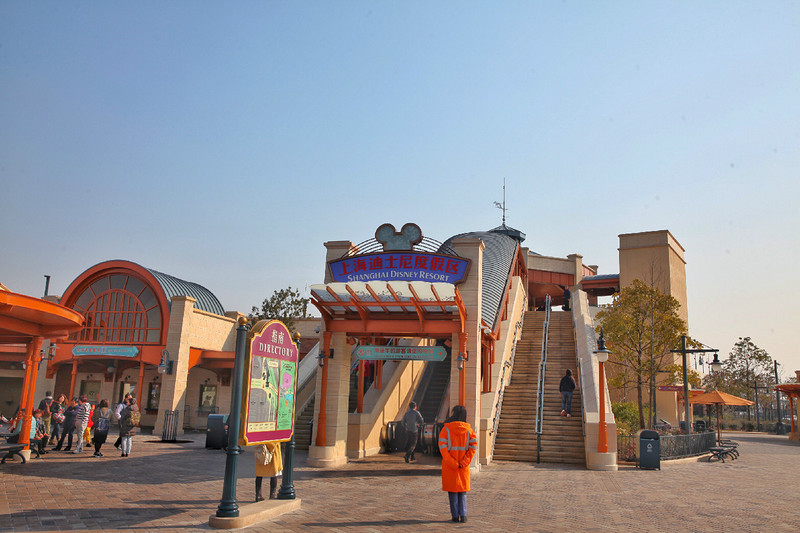 上海迪士尼乐园2天一夜游玩攻略,上海迪士尼2天游玩攻略