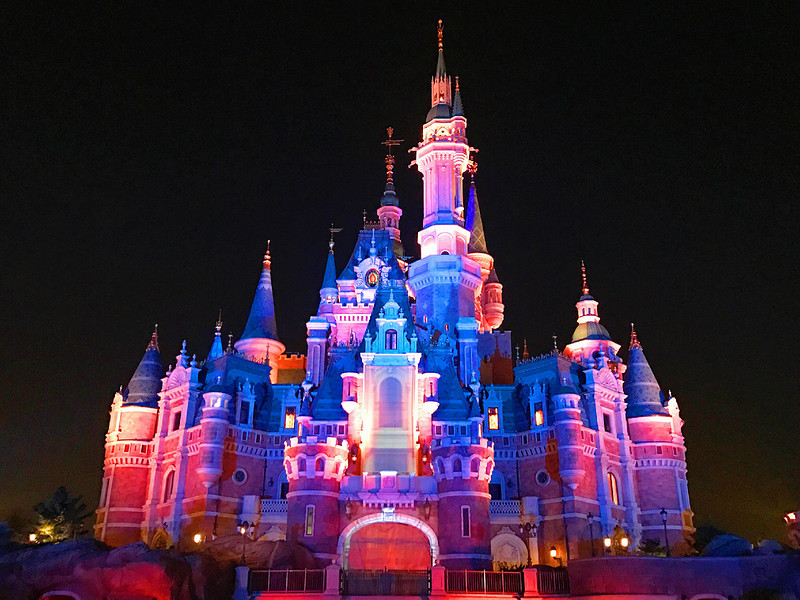 上海迪士尼乐园2天一夜游玩攻略,上海迪士尼2天游玩攻略