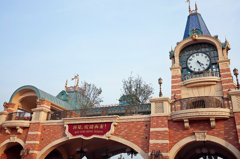 上海迪士尼乐园2天一夜游玩攻略,上海迪士尼2天游玩攻略