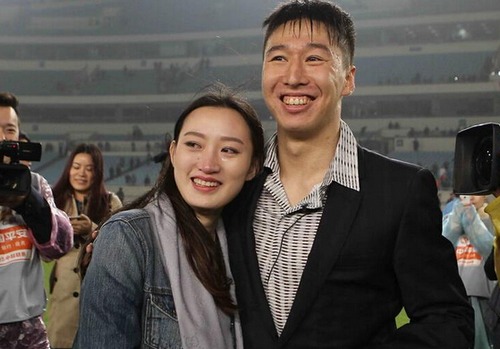 国足太太团女友,武磊有多爱国足