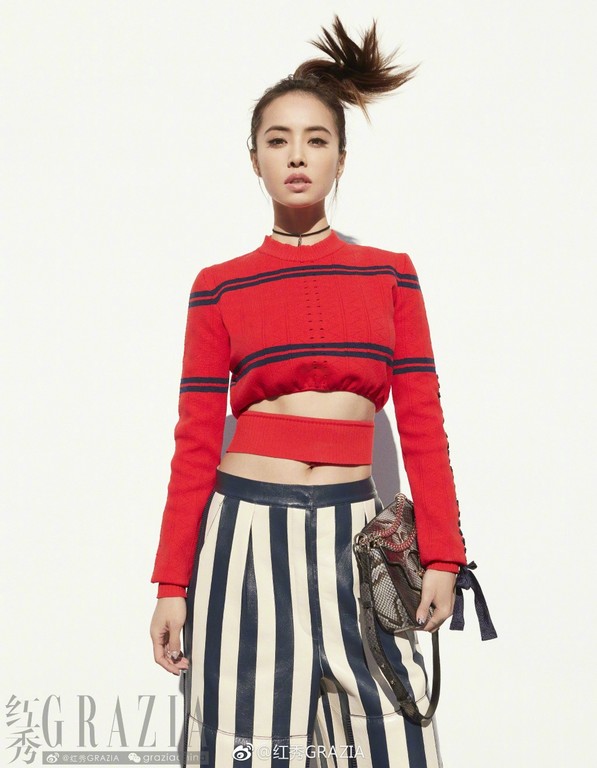 恶毒美媒体抓住伊凡卡川普的大屁股说事，怪只怪4千块的牛仔宽裤