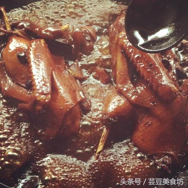 自制卤水鸭，闺蜜天天吵着要我煮，做法超简单好吃到爆