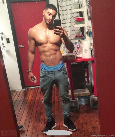 17岁出柜，19岁变性，LaithAshley成最励志男模