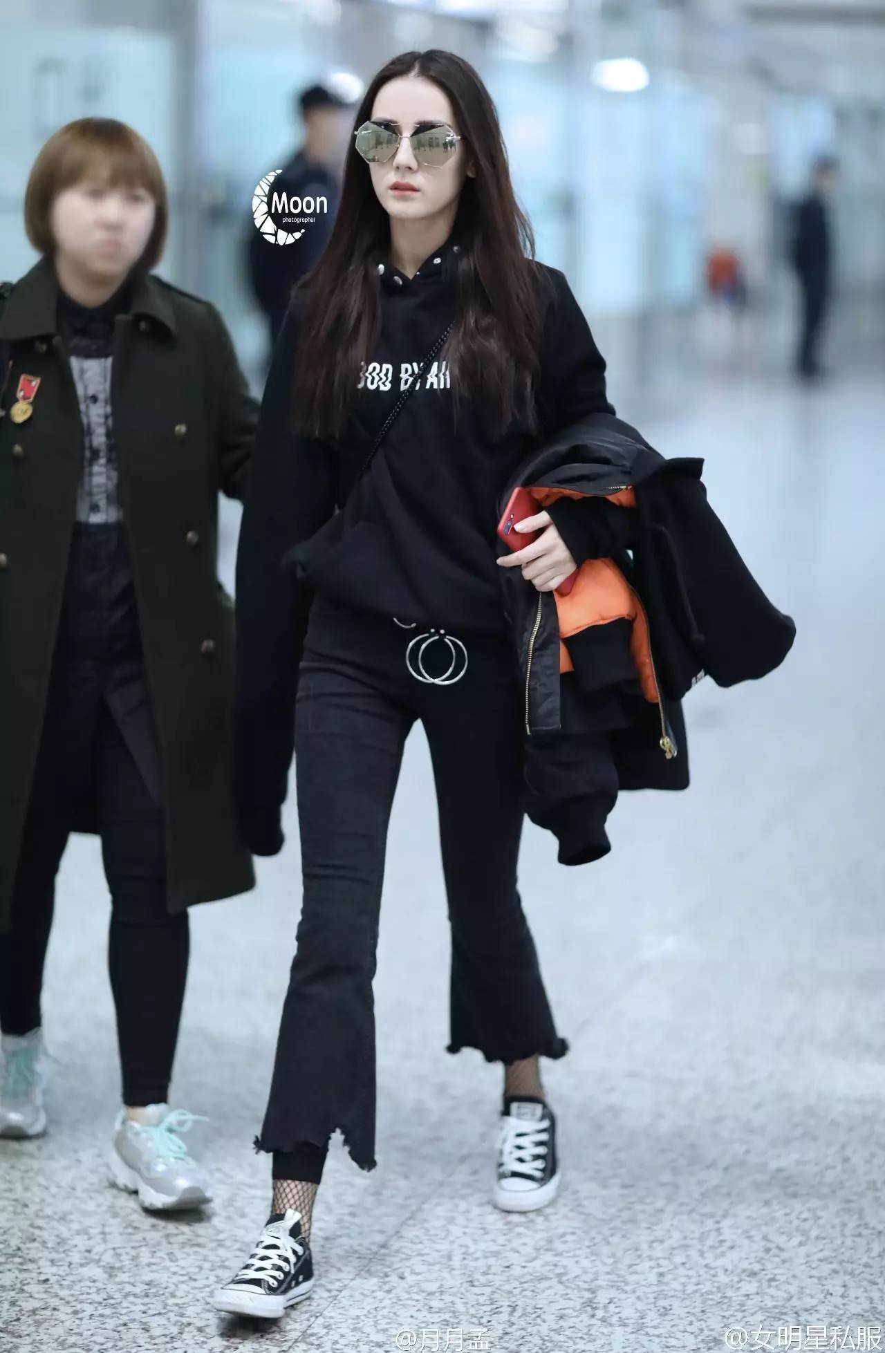 迪丽热巴穿搭曝光,迪丽热巴最新的穿搭品牌