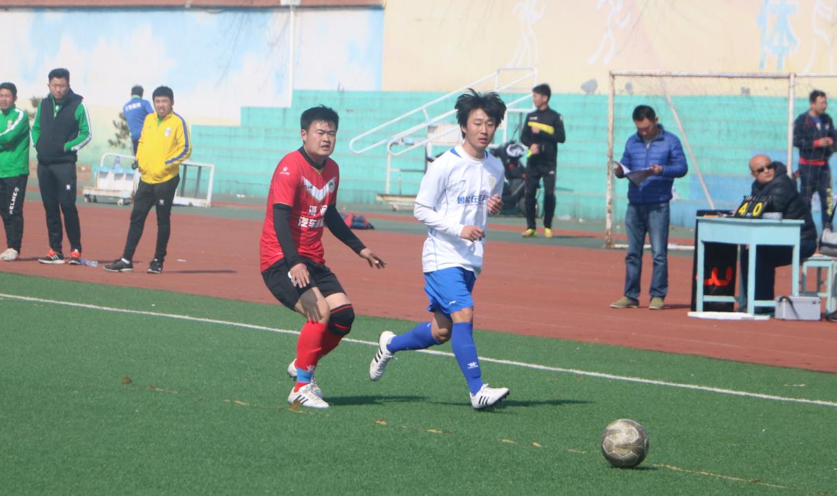 足球比赛海报泰山,足球联赛开赛海报