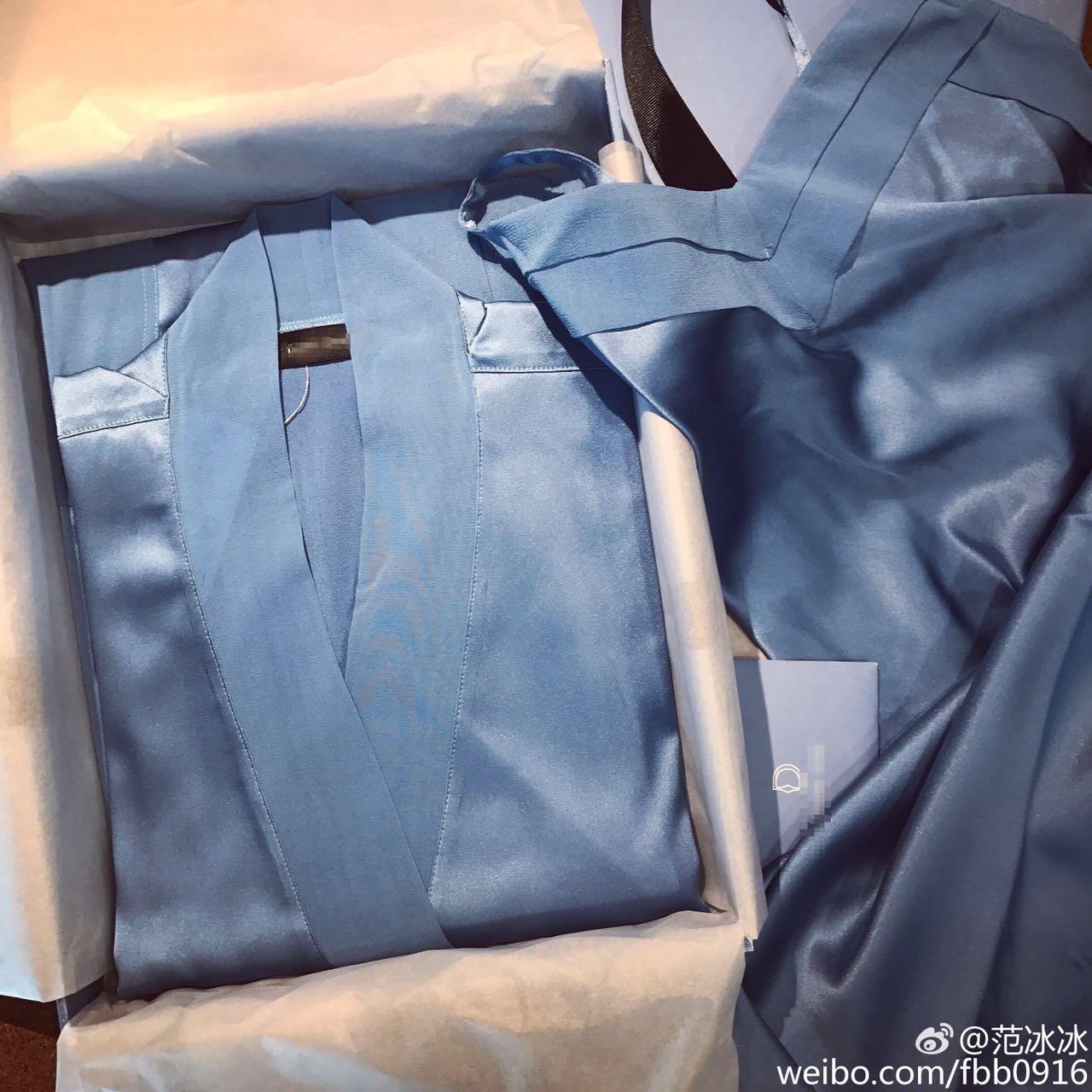 网友说陈乔恩的蟑螂死得贵气，不过陆毅能买豪车却出不起洗车钱？