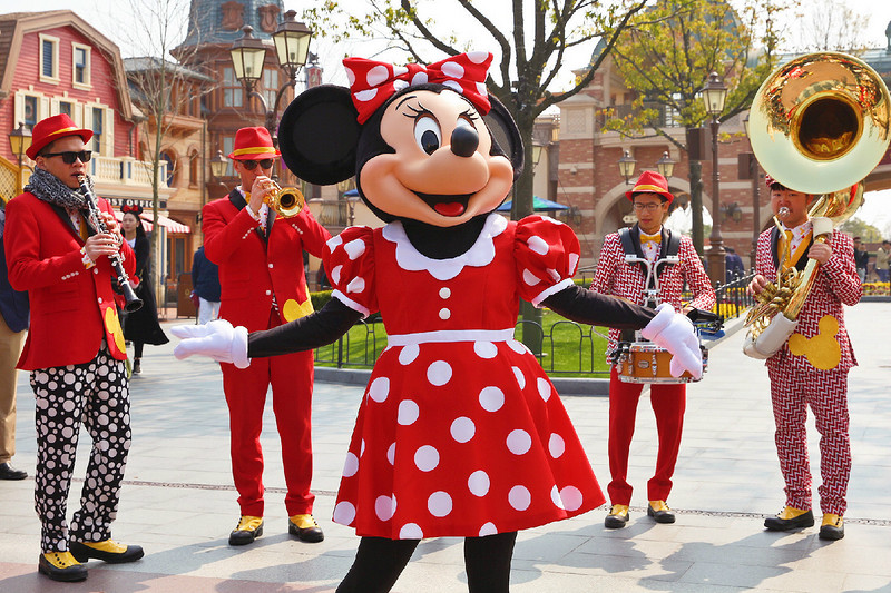 上海迪士尼乐园2天一夜游玩攻略,上海迪士尼2天游玩攻略