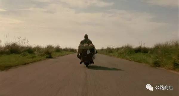 鏃ユ湰鍙戠敓杩囧灏戞鎾炴満浜嬫晠,鏃ユ湰杞︿竴鎾炲氨鎶ュ簾