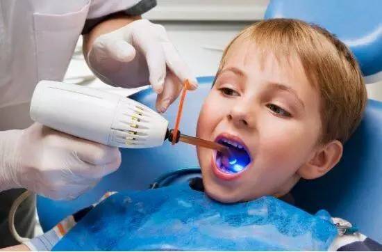 儿童龋齿别大意，有问题要早诊治