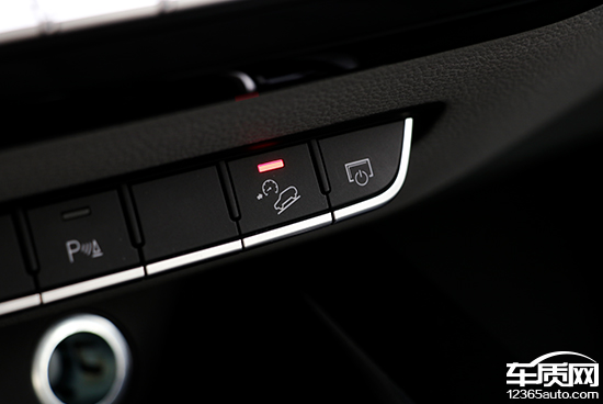 2017款奥迪a4allroad试驾,奥迪a43.0四驱quattro