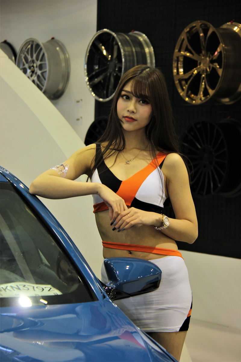 豪车美女大牌改件齐聚MesAuto展台