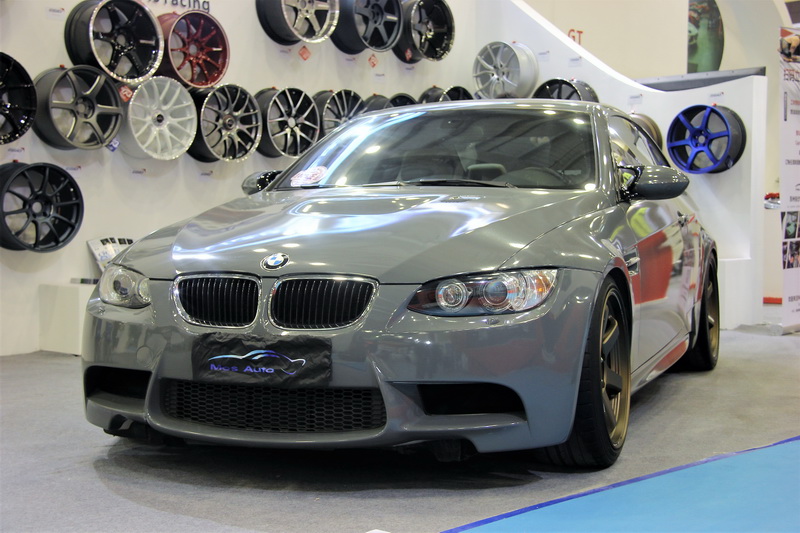 豪车美女大牌改件齐聚MesAuto展台