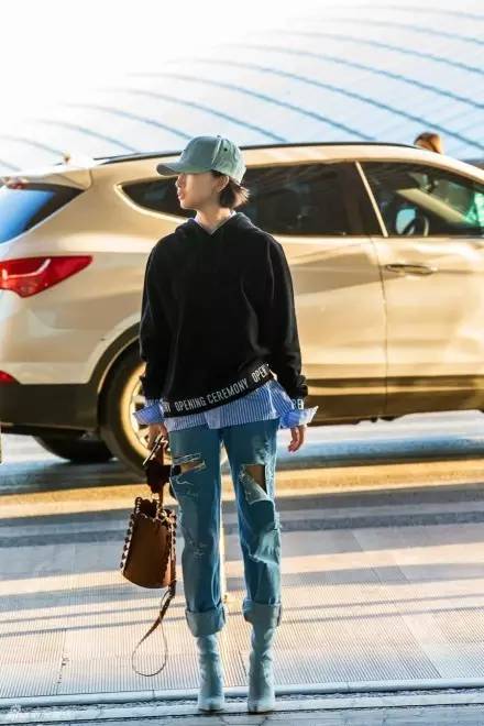 小白鞋过时了吗,清新马卡龙系小白鞋