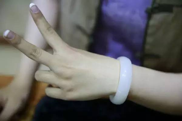 怎样买大小合适的手镯,怎么测量买手镯尺寸