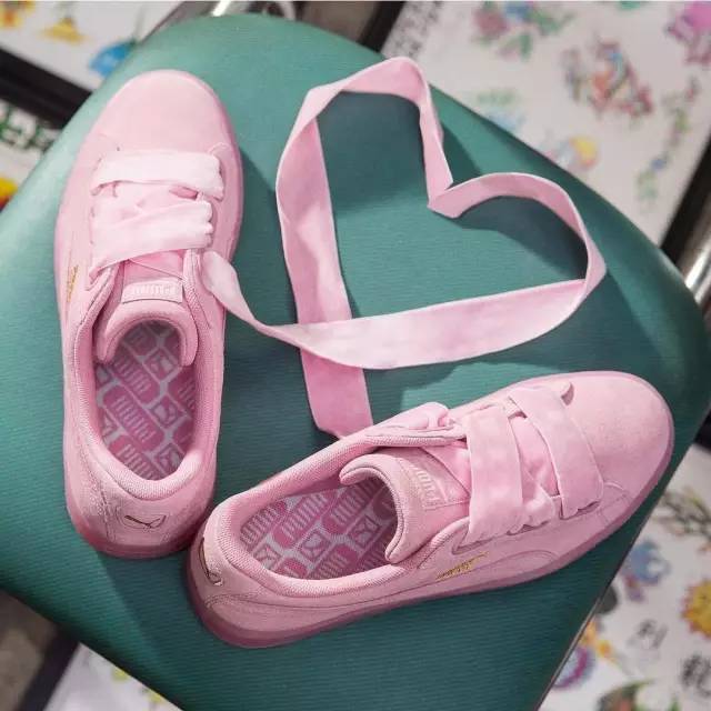 小白鞋过时了吗,清新马卡龙系小白鞋