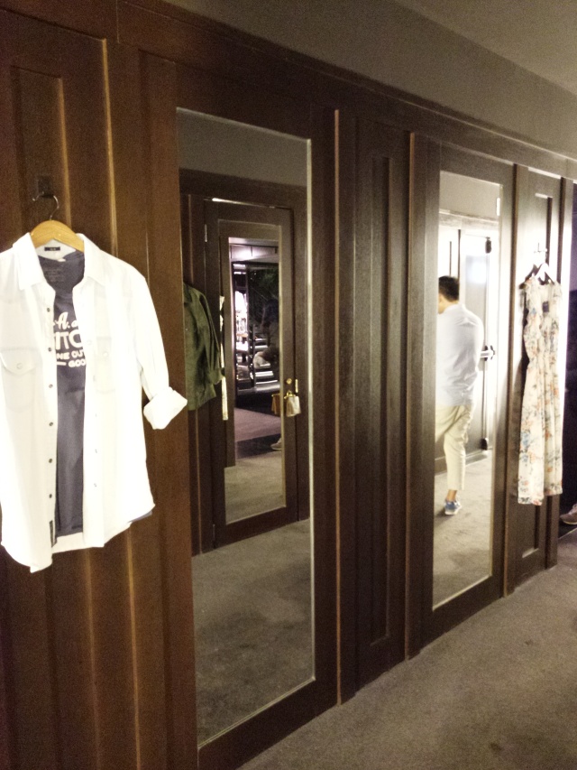 试衣间店铺测评,试衣间拍照哪家强