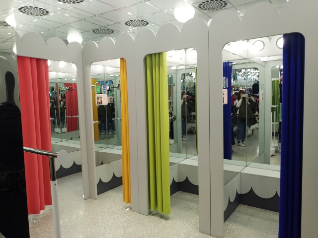 试衣间店铺测评,试衣间拍照哪家强