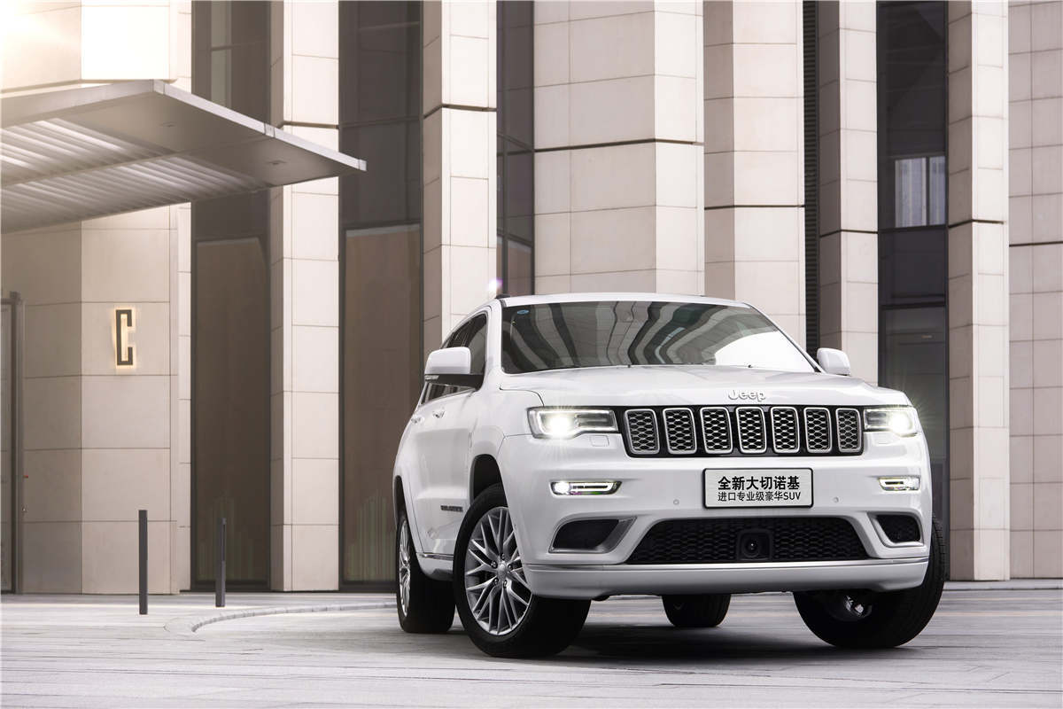 2022款jeep大切诺基海外试驾,试驾2018款jeep大切诺基