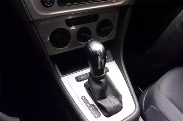 成都共享汽车增至6家，最全实测报告在此！9.9开奔驰都是豁你