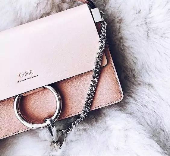 曼联就是香奈儿，皇马就如爱马仕？这样的比喻让直男更懂名牌包包