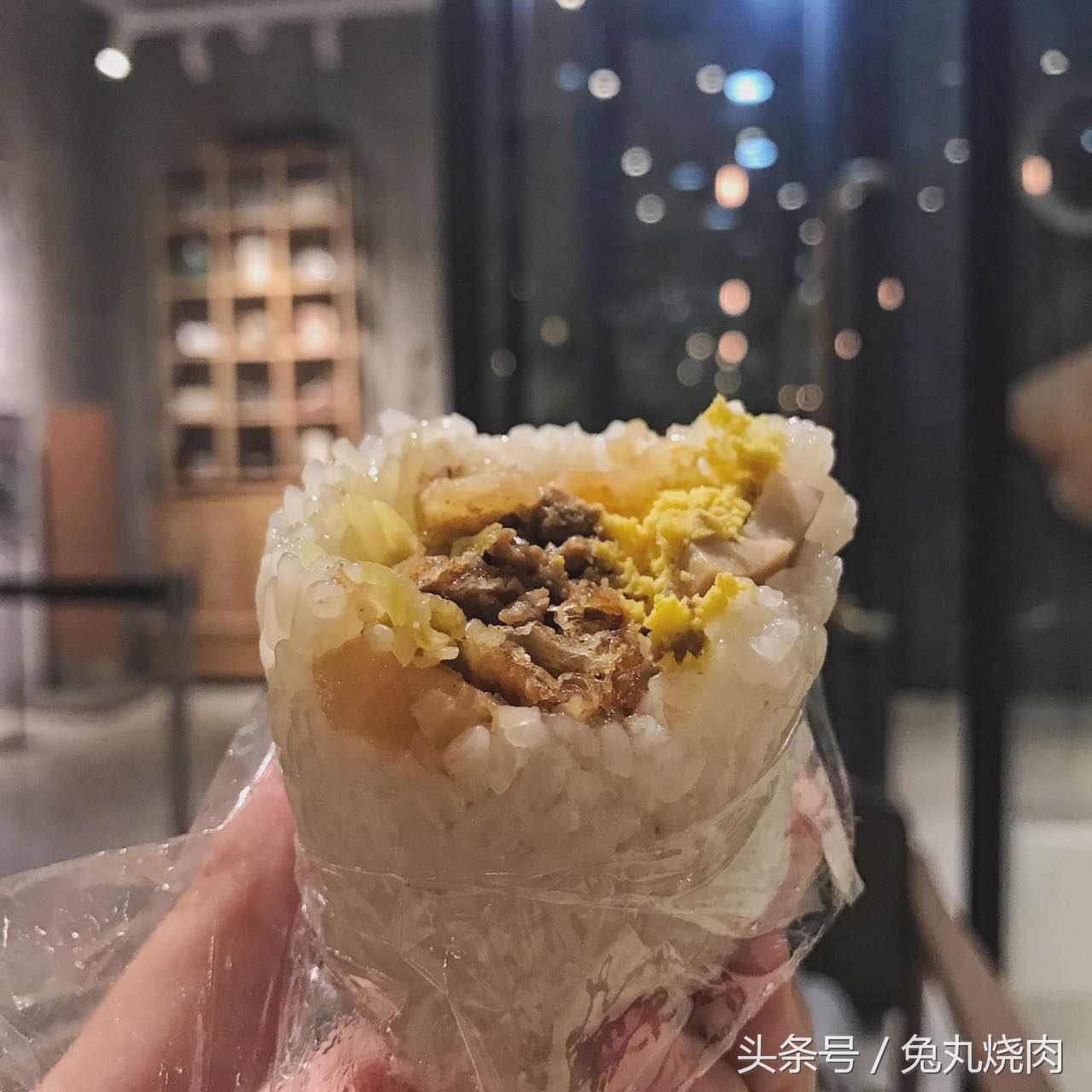 早起吃个早饭比什么都重要,早起吃个早餐真爽