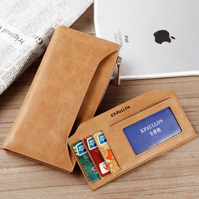 送他一款钱包，悄悄贴上你们的合照