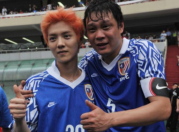 国足中韩长沙胜利,国足比赛张艺兴领唱