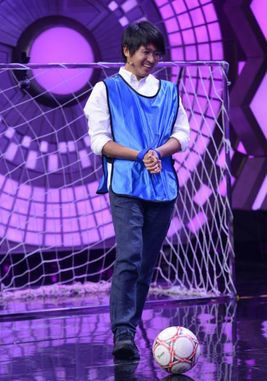 国足中韩长沙胜利,国足比赛张艺兴领唱