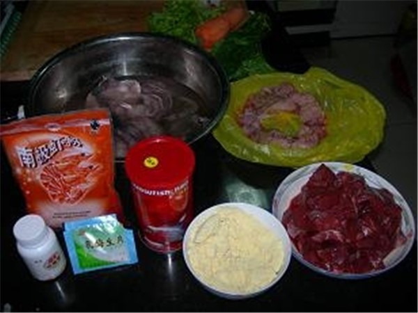 罗汉鱼选鱼技巧,金花罗汉用什么饵料好