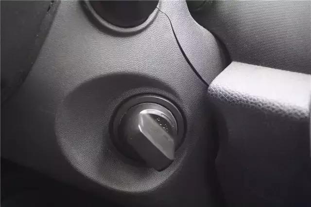 成都共享汽车增至6家，最全实测报告在此！9.9开奔驰都是豁你