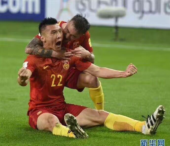 2010中国足球vs韩国全场回放,中国和韩国足球比赛精彩瞬间