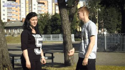 女人在被掐脖子时候如何防身,女子被歹徒掐脖子险些致命