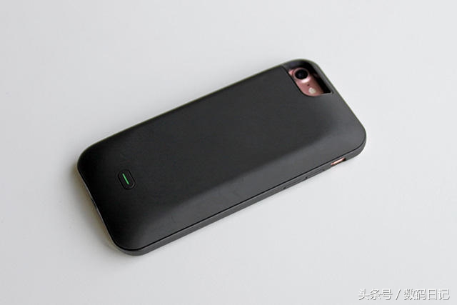 南孚竟然这么懂苹果用户，出了个产品完爆苹果背夹充电宝